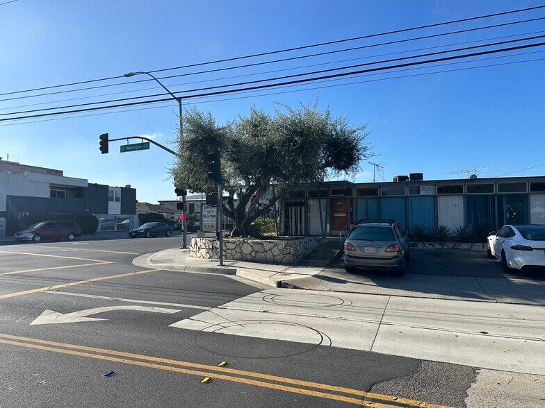 1126 N Flower St, Santa Ana, CA à vendre - Photo de l’immeuble – Image 1 sur 8