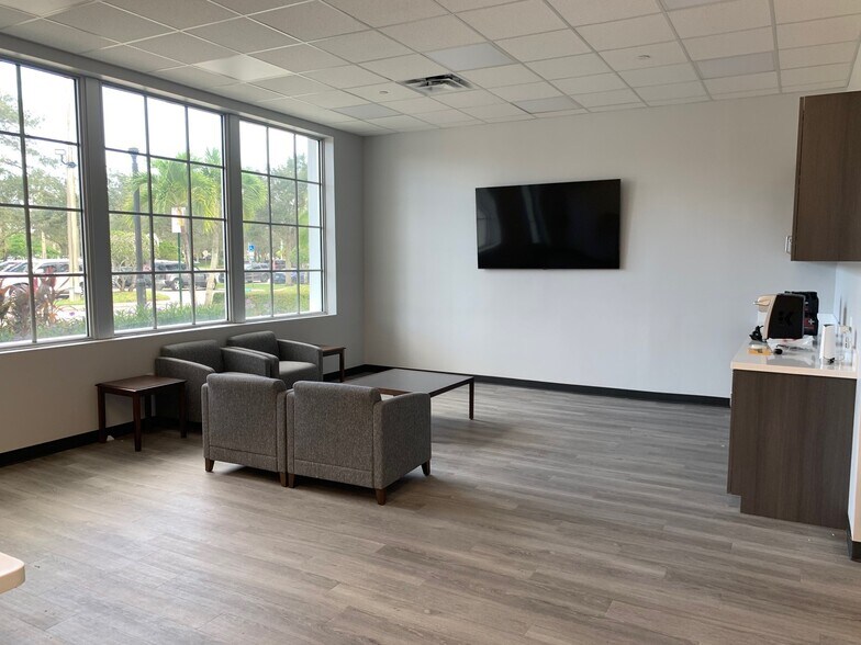 10600-10690 Forest Hill Blvd, Wellington, FL à louer - Hall d’entrée – Image 2 sur 17