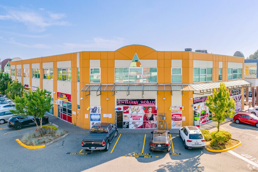 8140 128th St, Surrey, BC à vendre - Photo de l’immeuble – Image 3 sur 4