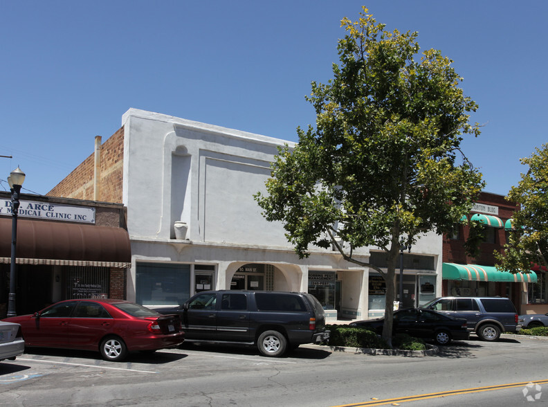 117 S Main St, Lake Elsinore, CA à louer - Photo de l’immeuble – Image 3 sur 3