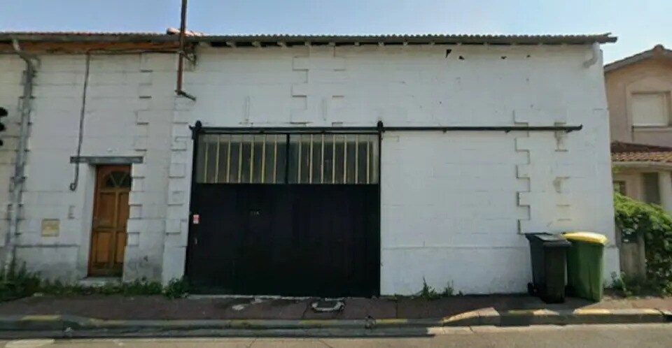 Local d’activités dans Le Bouscat à louer - Photo de l’immeuble – Image 1 sur 2