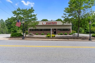 Plus de détails pour 522 N Main St, Farmville, VA - Local commercial à vendre