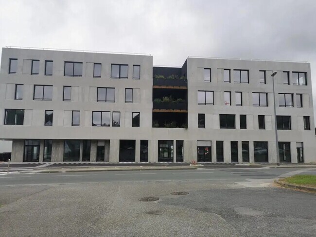 Plus de détails pour Local commercial à louer