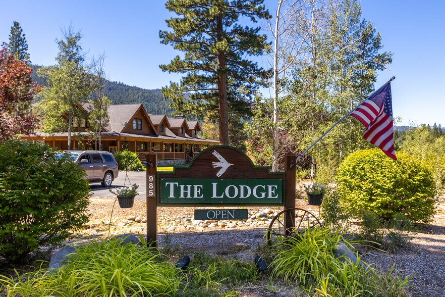 985 Whitehawk Dr, Clio, CA à vendre - Photo de l’immeuble – Image 1 sur 48