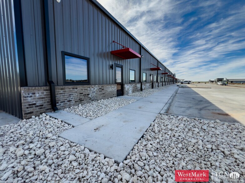 8807 County 6820 rd, Lubbock, TX à louer - Photo de l’immeuble – Image 1 sur 4