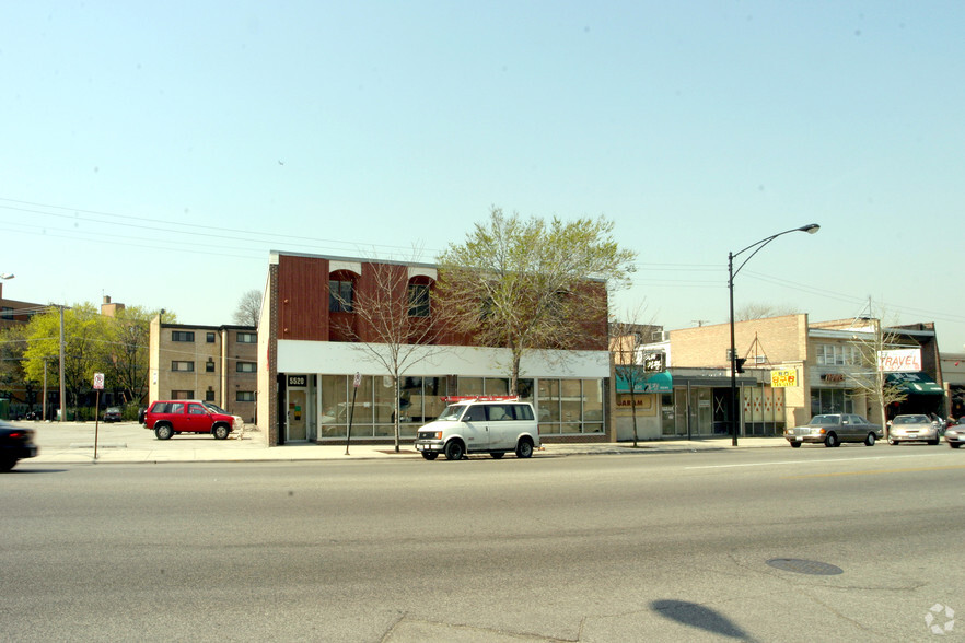 5520 N Lincoln Ave, Chicago, IL à louer - Photo de l’immeuble – Image 2 sur 7