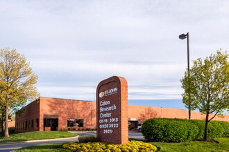 1500 Caton Center Dr, Arbutus, MD à louer Photo intérieure– Image 1 sur 1