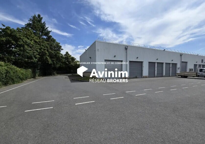 Industriel/Logistique dans SAINT-OUEN-L'AUMONE à louer - Photo de l’immeuble – Image 2 sur 2