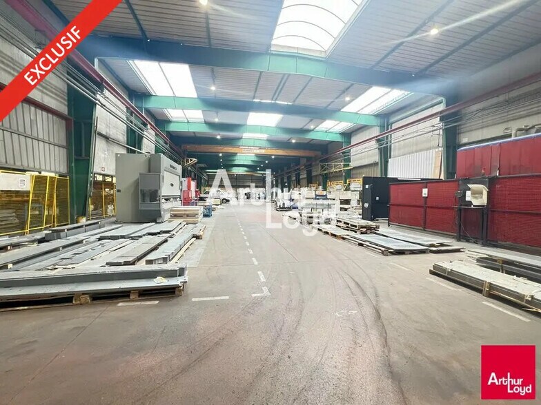 Local d'activités dans Bréal-sous-Montfort à vendre - Photo de l’immeuble – Image 2 sur 6