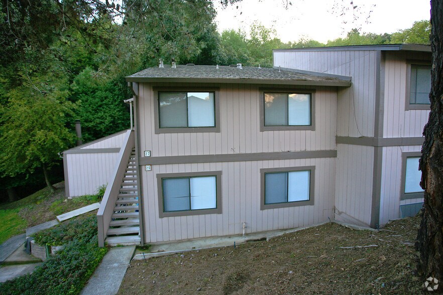 17 Clay Ct, Novato, CA à vendre - Photo de l’immeuble – Image 3 sur 18