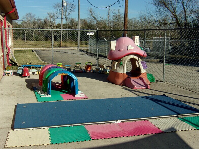 3705 Columbia Memorial Pky, League City, TX à vendre - Photo de l’immeuble – Image 2 sur 9