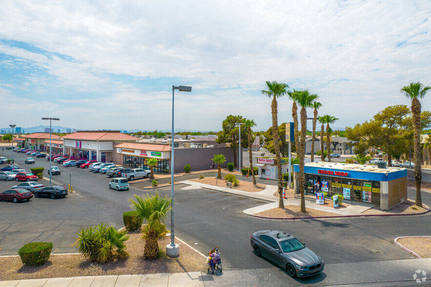 3155 N Rancho Ave, Las Vegas, NV à vendre - Photo de l’immeuble – Image 2 sur 2