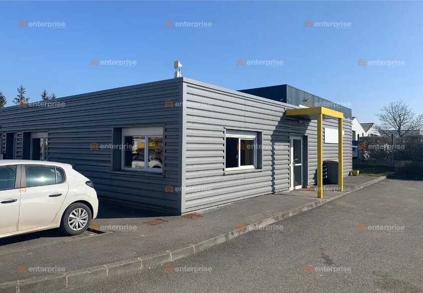 Industriel/Logistique dans Seclin à vendre - Photo de l’immeuble – Image 2 sur 9