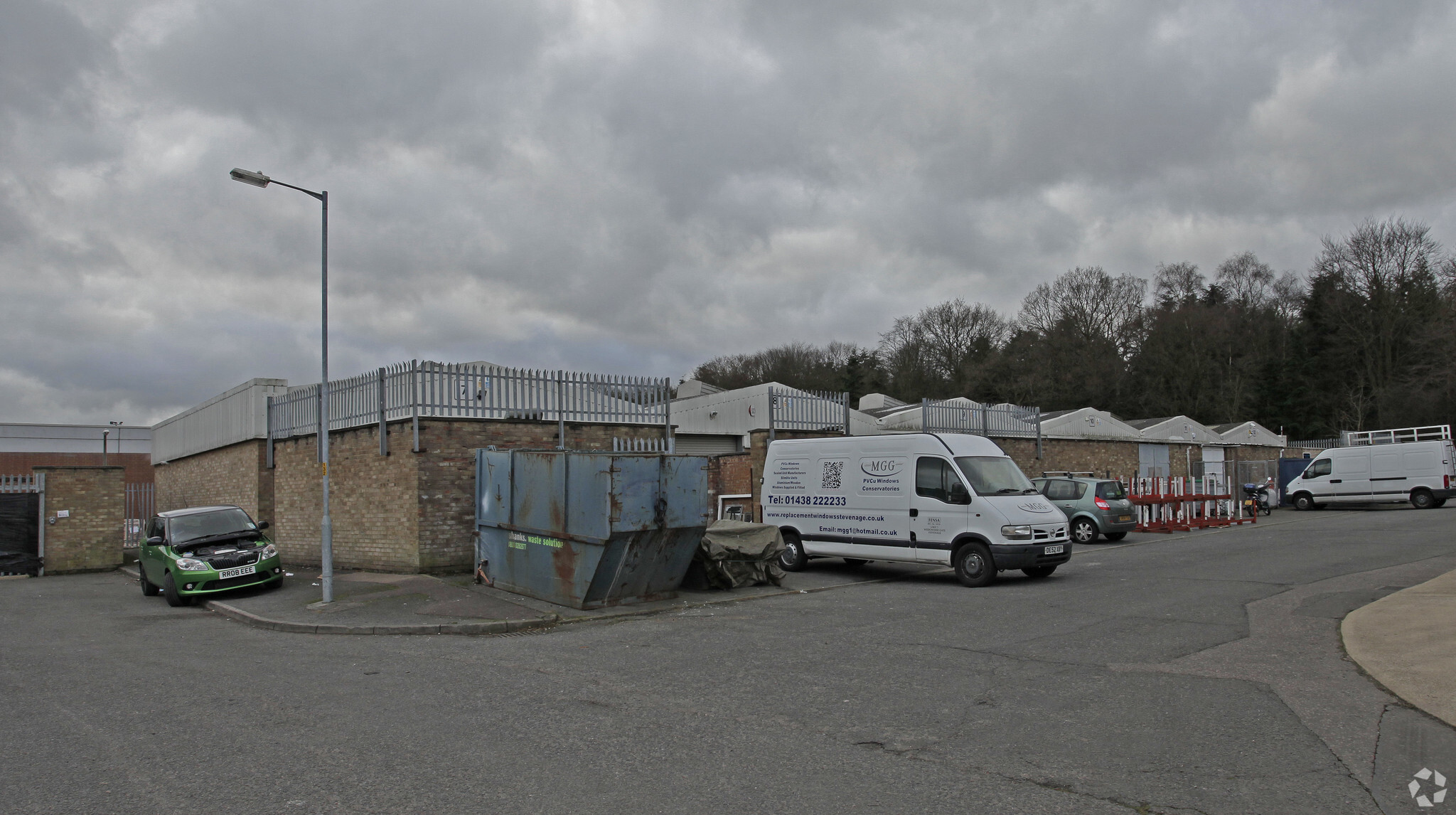 7-12 Wedgwood Gate, Stevenage à louer Photo principale– Image 1 sur 4