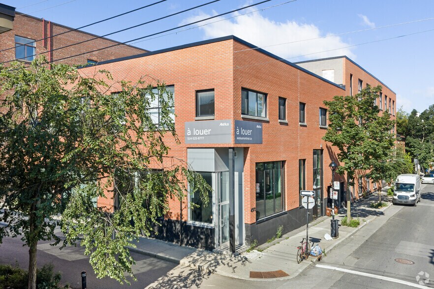 4350 Av De L'hôtel-De-Ville, Montréal, QC à louer - Photo de l’immeuble – Image 1 sur 3