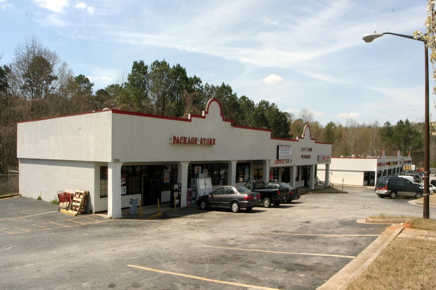 3295 Snapfinger Rd, Lithonia, GA à louer - Photo de l’immeuble – Image 2 sur 9