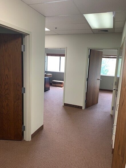 3700 Massillon Rd, Uniontown, OH à louer - Photo intérieure – Image 2 sur 5