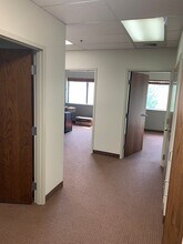 3700 Massillon Rd, Uniontown, OH à louer Photo intérieure– Image 1 sur 4
