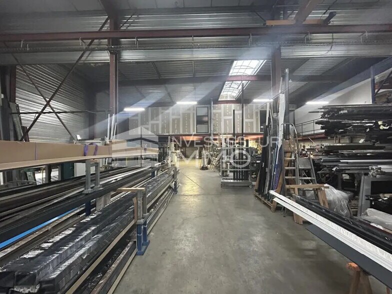 Local d'activités dans Grez-sur-Loing à vendre - Photo de l’immeuble – Image 2 sur 7