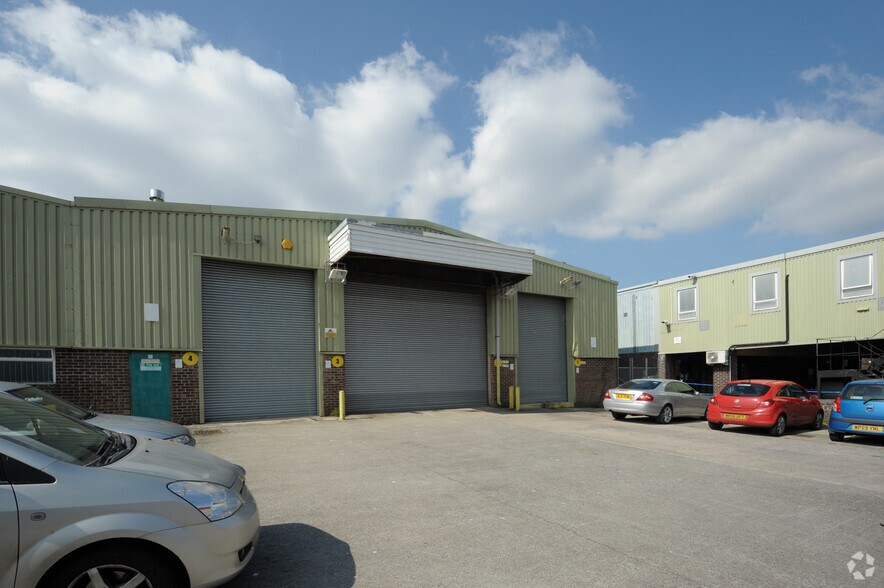 1-5 Kennet Way, Trowbridge à louer - Photo de l’immeuble – Image 2 sur 6