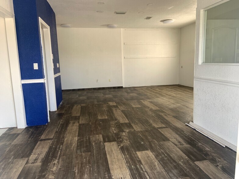 4081 S Access Rd, Englewood, FL à louer - Hall d’entrée – Image 2 sur 6