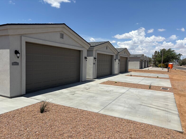 4065 N Arizona St, Kingman, AZ à vendre - Photo de l’immeuble – Image 2 sur 36