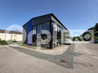 Plus de détails pour Local d'activités à louer