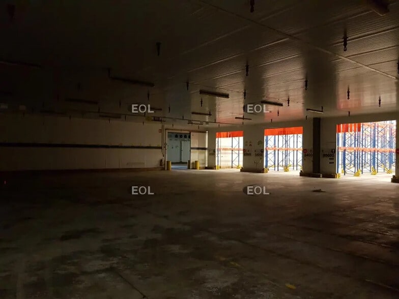 Industriel/Logistique dans Montceau-les-Mines à louer - Photo de l’immeuble – Image 3 sur 8