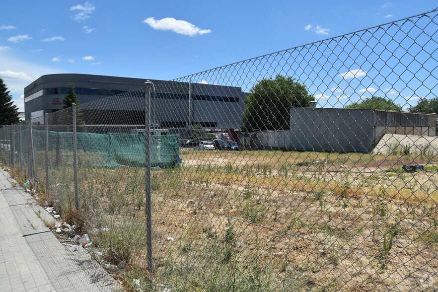 Calle Químicas, 36, Alcorcón, Madrid à louer - Photo de l’immeuble – Image 2 sur 7