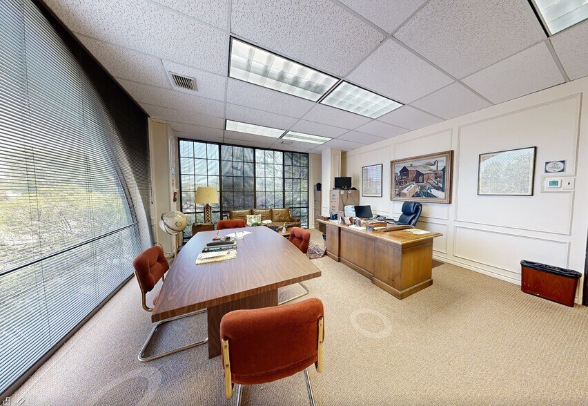 2301 Ohio Dr, Plano, TX à louer - Numérisation 3D Matterport – Image 2 sur 15