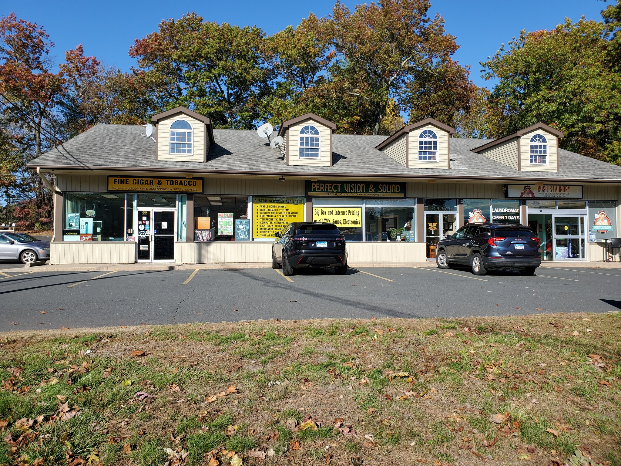 192 W Main St, Avon, CT à louer Photo de l’immeuble– Image 1 sur 4