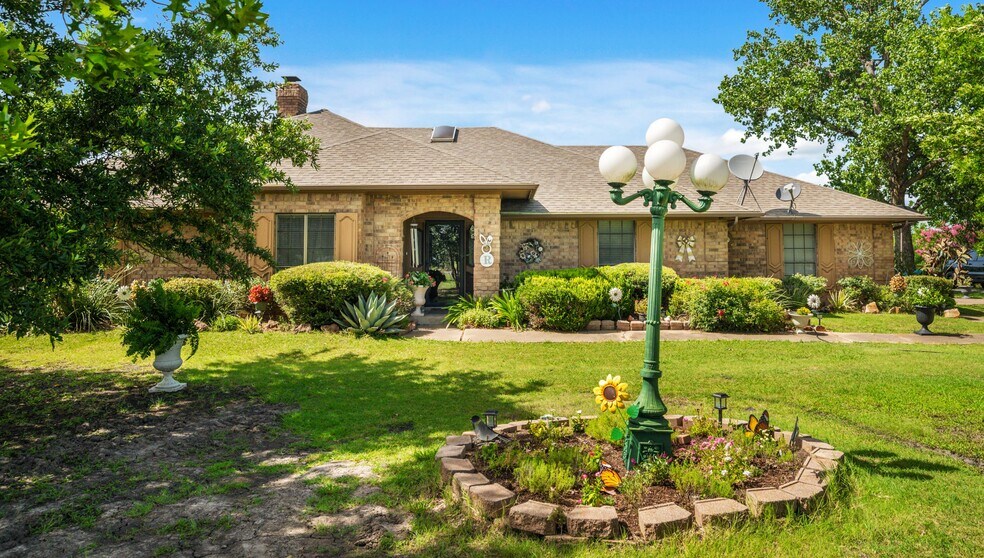 5792 FM 6, Josephine, TX à vendre - Photo principale – Image 1 sur 36