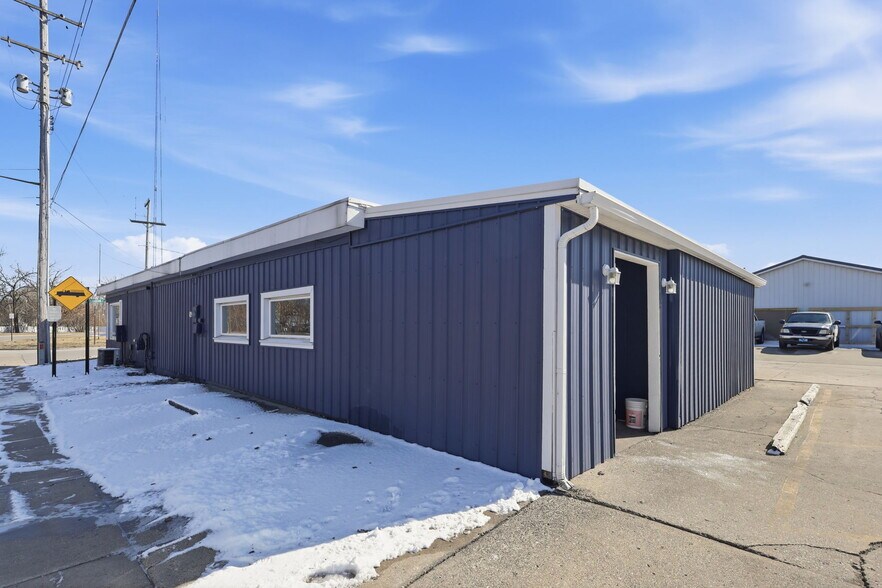 228 N Jefferson St, Hastings, MI à vendre - Photo de l’immeuble – Image 3 sur 31