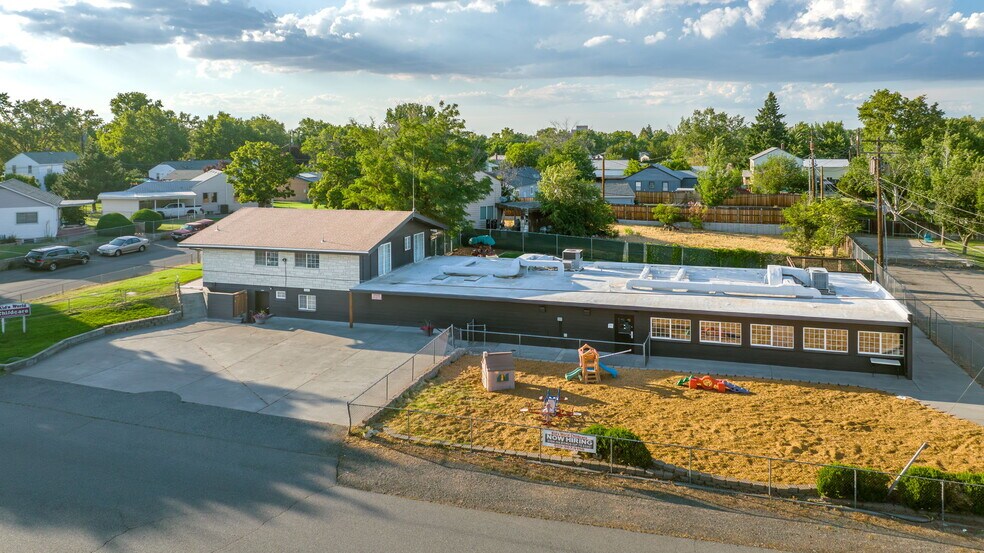 814 Comstock St, Richland, WA à vendre - Photo de l’immeuble – Image 2 sur 29