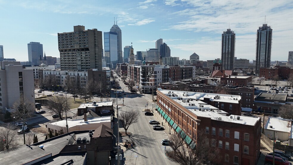 615 N East St, Indianapolis, IN à louer - Photo de l’immeuble – Image 3 sur 8