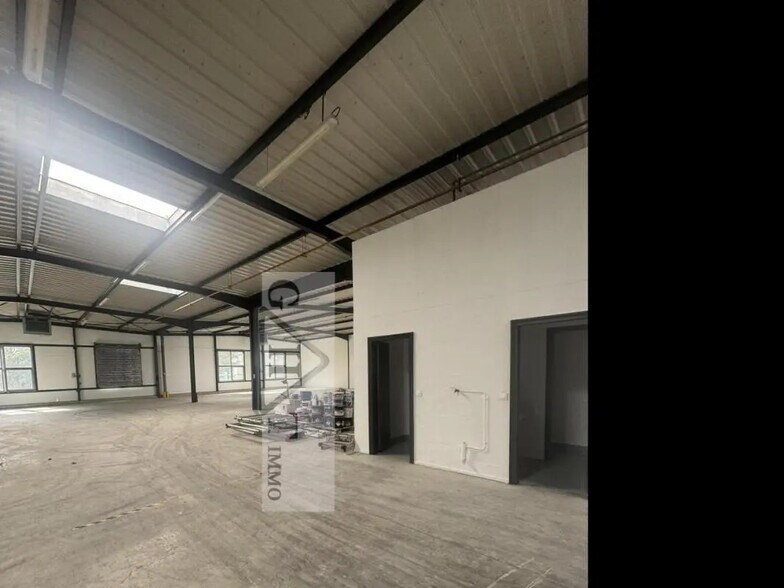 Local commercial dans Ivry-sur-Seine à louer - Photo intérieure – Image 3 sur 6