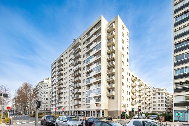 Plus de détails pour 119 Rue Garibaldi, Lyon - Bureau à louer