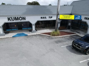 11210-11300 Pines Blvd, Pembroke Pines, FL à louer Photo intérieure– Image 1 sur 9