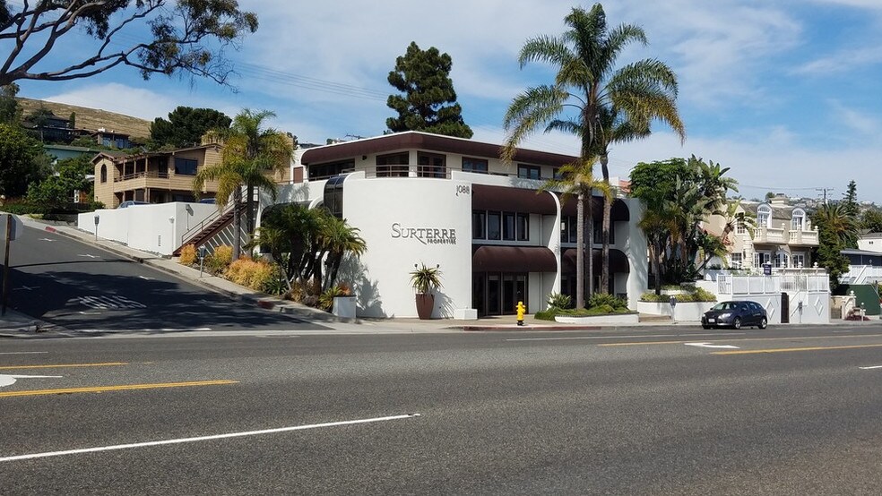 1088 N Coast Hwy, Laguna Beach, CA à louer - Photo de l’immeuble – Image 3 sur 5