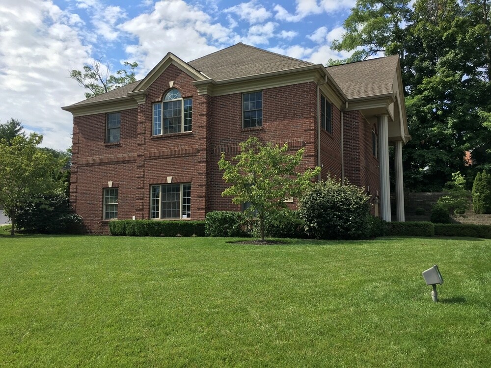 4219 Harrison Ave, Cincinnati, OH à louer Photo principale– Image 1 sur 2