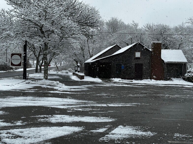 406 Route 6A, East Sandwich, MA à vendre - Photo de l’immeuble – Image 1 sur 12