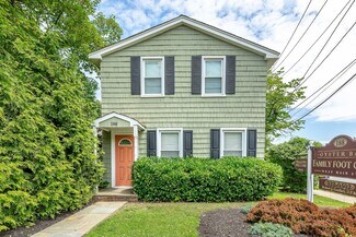 Plus de détails pour 188 W Main St, Oyster Bay, NY - Bureau à vendre