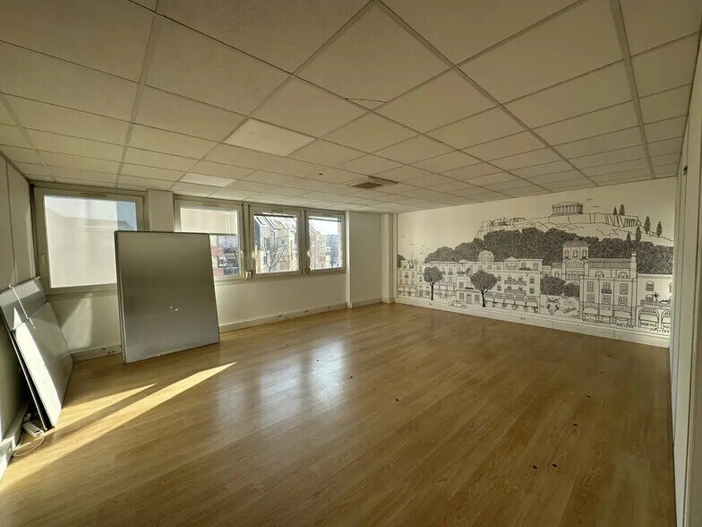 Bureau dans Strasbourg à vendre - Photo intérieure – Image 2 sur 13