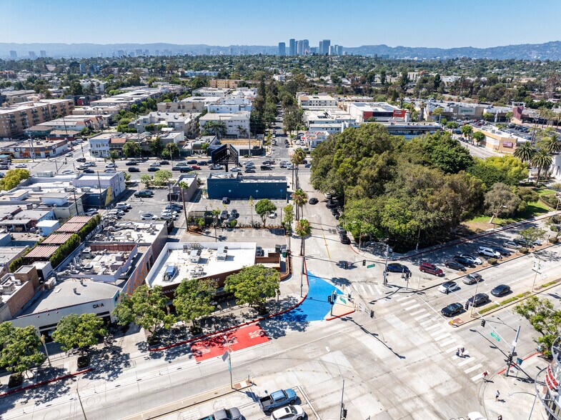 9343 Culver Blvd, Culver City, CA à vendre - Photo de l’immeuble – Image 2 sur 5