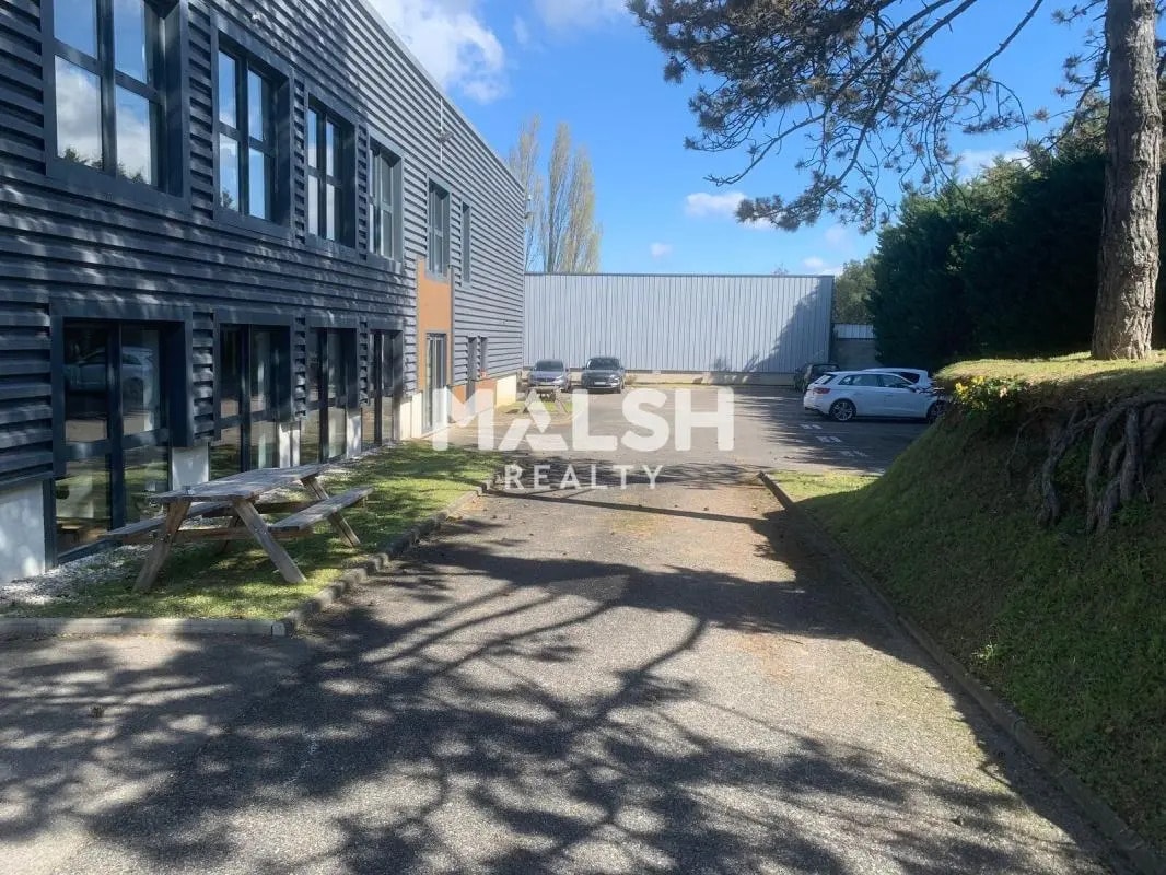 Bureau dans Rillieux-la-Pape à louer Photo de l’immeuble– Image 1 sur 15
