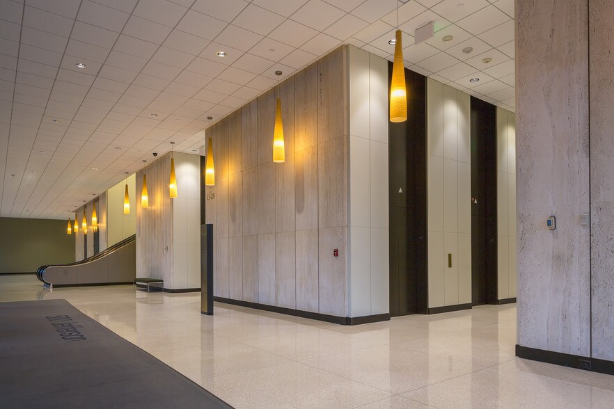 500 Jefferson St, Houston, TX à louer - Hall d’entrée – Image 3 sur 8