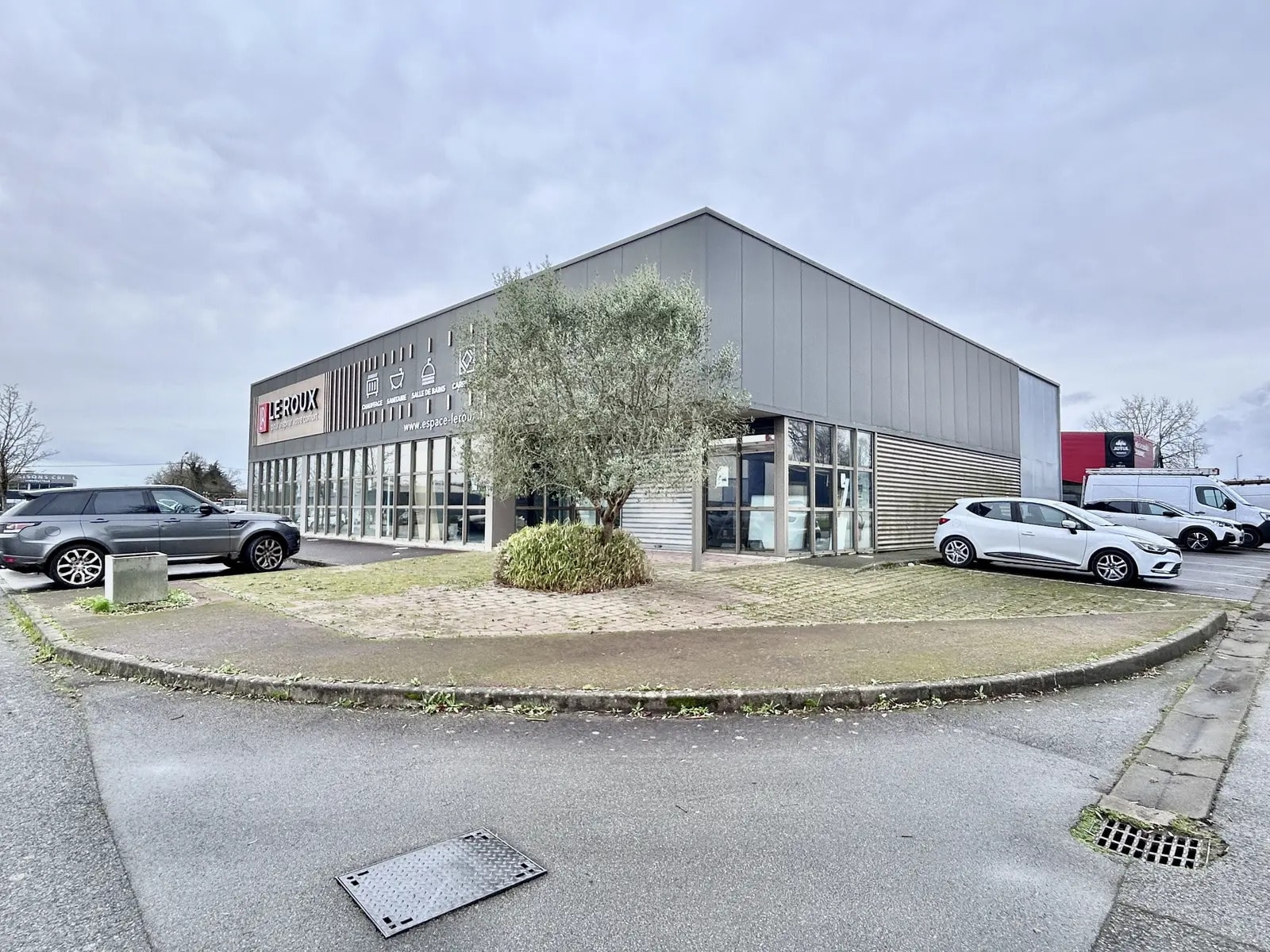 Local commercial dans Vannes à louer Photo de l’immeuble– Image 1 sur 5