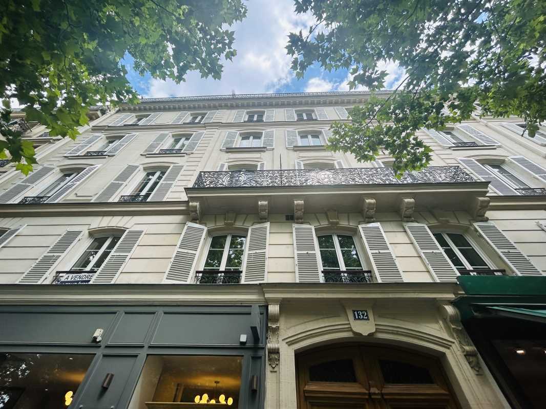 Bureau dans Paris à vendre Photo de l’immeuble– Image 1 sur 19