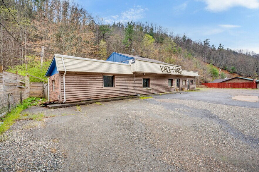 6250 Highway 421 S, Mountain City, TN à vendre - Photo de l’immeuble – Image 3 sur 31