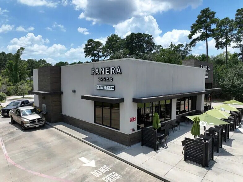 15607 Highway 105 W, Montgomery, TX à louer - Photo de l’immeuble – Image 1 sur 4